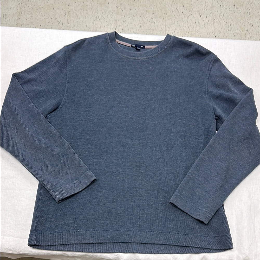GAP Blue Long Sleeve Tee with Classic Design and Relaxed Fit